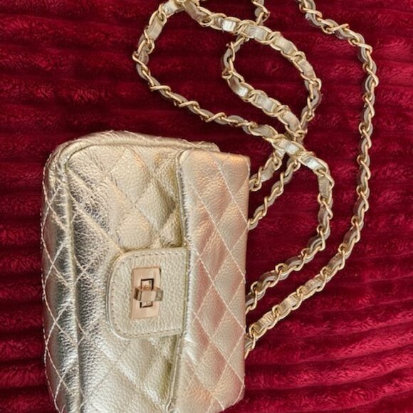 Brand New Quilted Evening Mini Hand Bag with Adjustable Straps - Picture 3 of 5